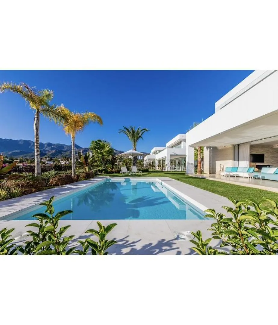 Beautiful Villa With Amazing Views Marbella