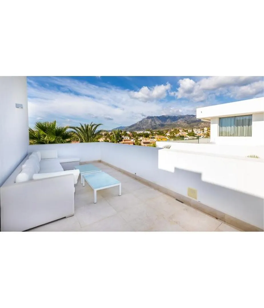 Beautiful Villa With Amazing Views Marbella Spain